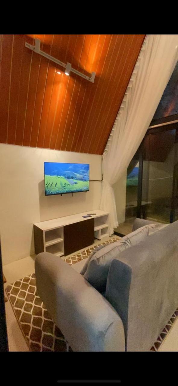 Agriya Lubis Cabin Diyeng Bilik gambar