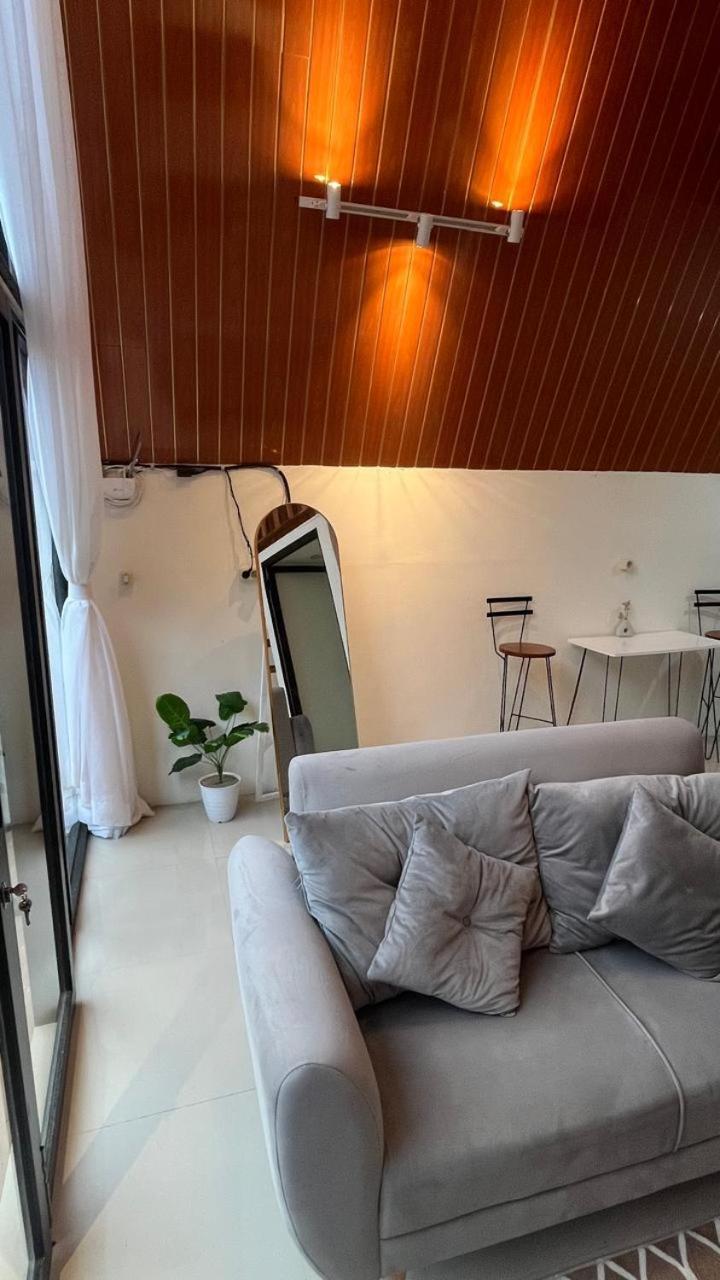 Agriya Lubis Cabin Diyeng Luaran gambar